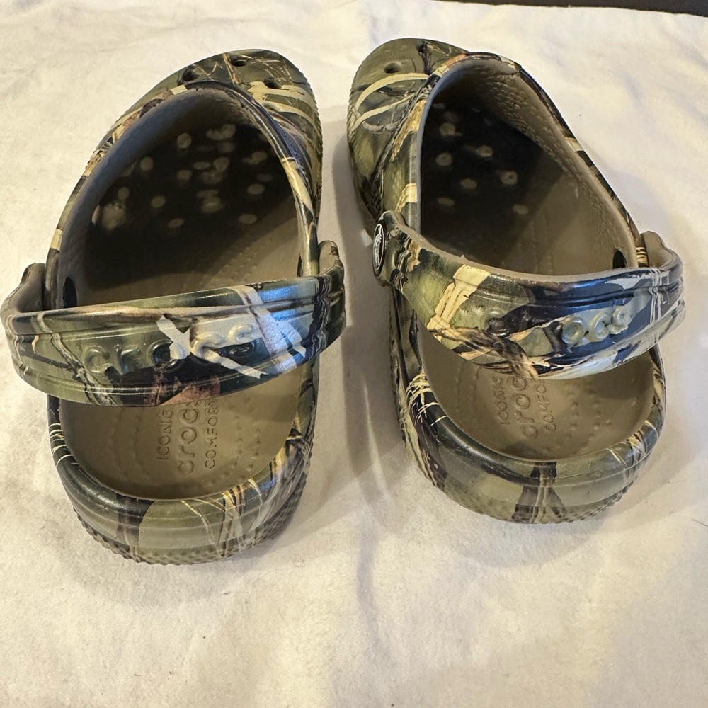 Crocs Kids Camo Slip-On Clogs - Olive Green - Picture 2 of 7